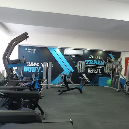Beach Suite Israel- Best View, Gym, Massage Chair, Low Fee For Off-Site Indoor Pool Spa ביץ סוייט ישראל- נוף ים מאלף, כיסא מסאז, חדר כושר, אפשרות לבריכה מקורה, וספא בתשלום ממש מוזל Ascalão Exterior foto
