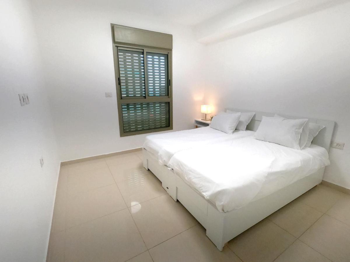 Beach Suite Israel- Best View, Gym, Massage Chair, Low Fee For Off-Site Indoor Pool Spa ביץ סוייט ישראל- נוף ים מאלף, כיסא מסאז, חדר כושר, אפשרות לבריכה מקורה, וספא בתשלום ממש מוזל Ascalão Exterior foto