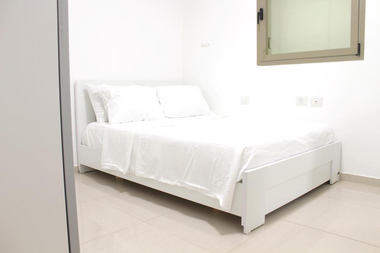 Beach Suite Israel- Best View, Gym, Massage Chair, Low Fee For Off-Site Indoor Pool Spa ביץ סוייט ישראל- נוף ים מאלף, כיסא מסאז, חדר כושר, אפשרות לבריכה מקורה, וספא בתשלום ממש מוזל Ascalão Exterior foto